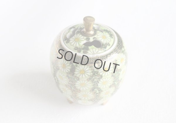 Photo2: Kutani Porcelain Japanese incense burner Kikuzume chrysanth H10cm