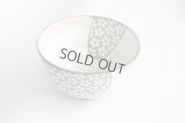 Photo8: Kiyomizu relief cherry gray Hiroshi Sasatani Japanese matcha tea bowl chawan
