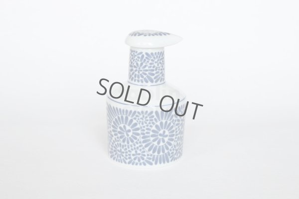 Photo5: Arita porcelain Japanese soy sauce pot bottle tako karakusa blue 200ml