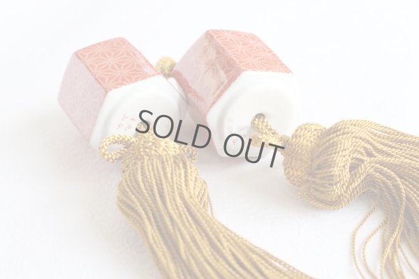 Photo4: Fuchin Weight for Japanese hanging scroll stone Kutani porcelain red komon