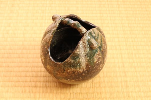 Photo1: Shigaraki Japanese pottery Vase tsuchi yohen teoke  H 15.5cm