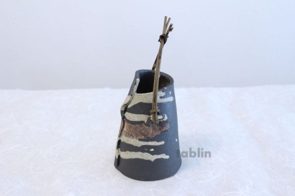 Photo3: Shigaraki pottery Japanese small vase Haori nishoku kake wood handle H 16.5cm