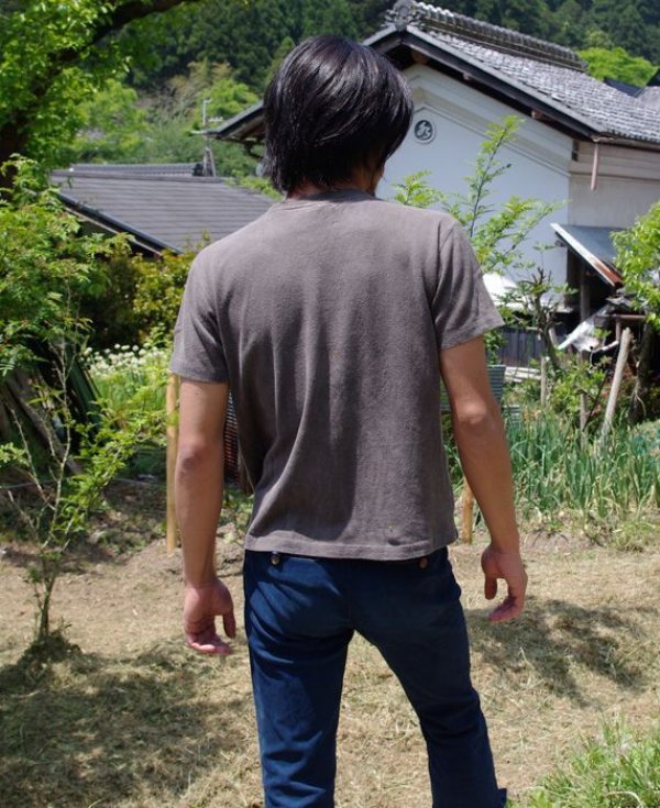 Photo2: Natural and Hand dyes Mitsuru unisexed T-shirt made in Japan iron wire