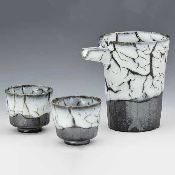 Photo2: Kiyomizu porcelain Japanese sake bottle cups reishuki katakuchi shiro kairagi