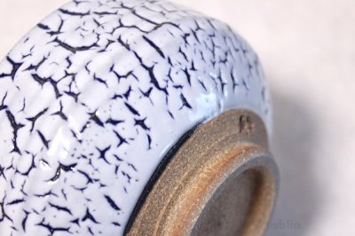 Photo2: Arita porcelain Japanese tea bowl Kairagi blue gap chawan Wan 