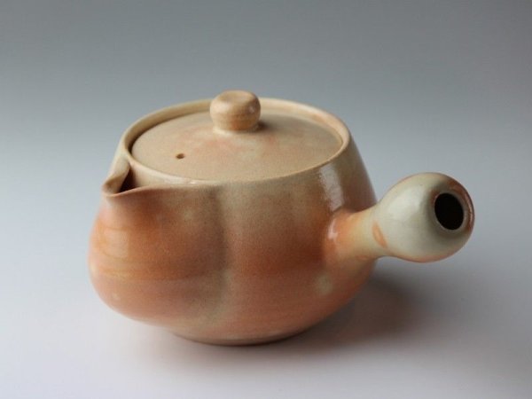 Photo1: Hagi yaki ware Japanese tea pot Gohonte kyusu with stainless tea strainer 370ml (1)