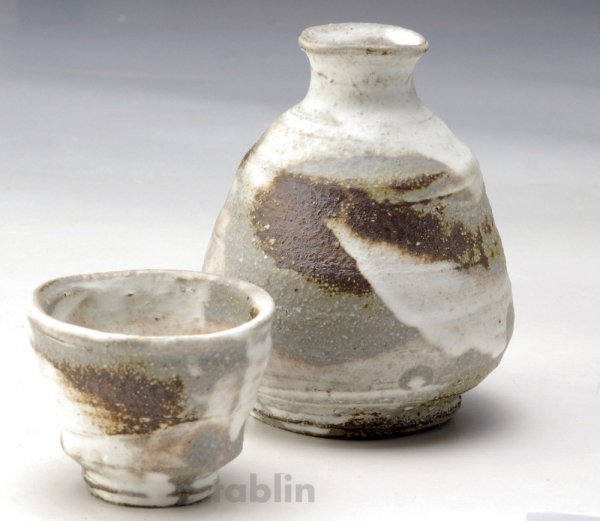 Photo5: Shigaraki pottery Japanese Sake bottle & cup set saien tokkuri (5)
