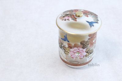 Photo1: Kutani porcelain Futatuki Honkin kacho gold Japanese tea cup (set of 2)