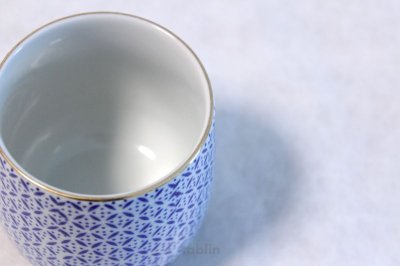 Photo1: Kutani porcelain Futatuki Yunomi shippo blue white Japanese tea cup (set of 2)