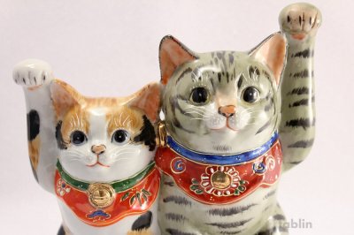 Photo1: Japanese Lucky Cat Kutani yaki ware Porcelain Maneki Neko Kinsai mori5