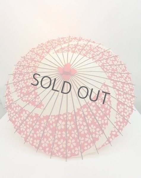 Photo2: Japanese umbrella bull's-eye Bangasa Wagasa bamboo arabesque design sakura red (2)