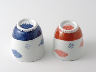 Photo3: Arita porcelain Japanese tea cups Mt. Fuji red blue yunomi Tokushiti kiln