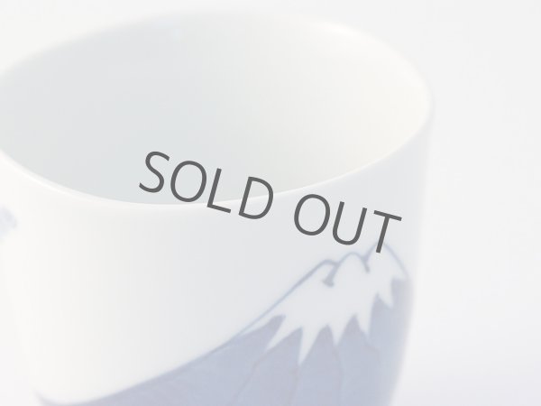 Photo5: Arita porcelain Japanese tea cups Mt. Fuji red blue yunomi Tokushiti kiln (5)