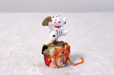 Photo1: Japanese Lucky Cat Tokoname yaki ware Porcelain Maneki Neko pyonko 3.7inch