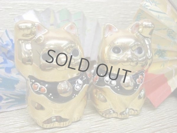 Photo2: Japanese Lucky Cat Kutani yaki ware Porcelain Maneki Neko Kinsai (set of 2) (2)