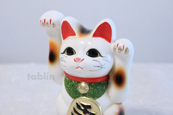 Photo1: Japanese Lucky Cat Tokoname ware YT Porcelain Maneki Neko both hand white H16cm (1)