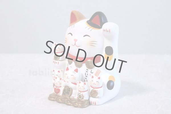 Photo2: Japanese Lucky Cat Tokoname yaki ware Porcelain Maneki Neko Nishikisai 5.3inch (2)