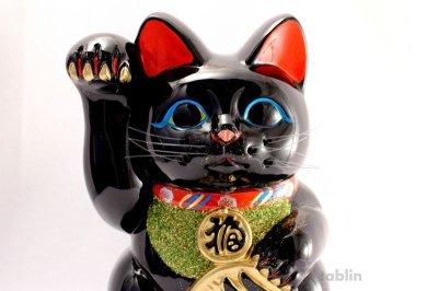 Photo1: Japanese Lucky Cat Tokoname ware YT Porcelain Maneki Neko black right H25cm