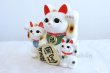 Photo2: Japanese Lucky Cat Tokoname yaki ware Porcelain Maneki Neko three 10.2 inch (2)