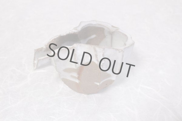 Photo5: Bizen ware pottery Sake bottle reishu white glaze Tomoyuki Oiwa 250ml (5)