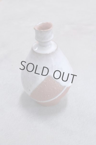Photo9: Bizen ware pottery Sake bottle tokkuri white glaze Tomoyuki Oiwa 350ml (9)