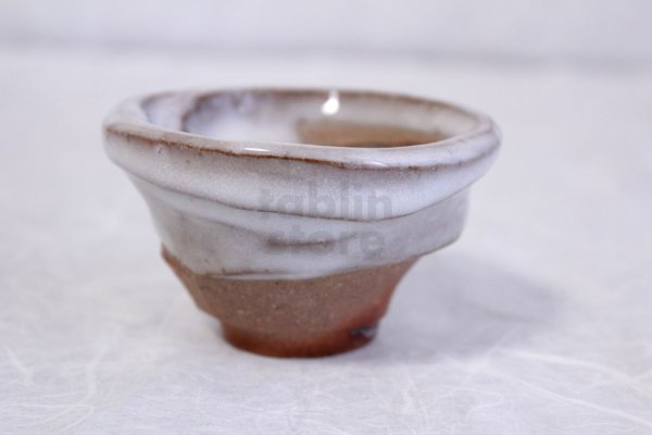 Photo11: Bizen ware pottery Sake guinomi tumbler Bar Mug white glaze kyo Tomoyuki Oiwa 60ml (11)