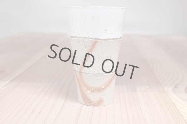 Photo2: Bizen ware pottery Sake tumbler Bar Mug white glaze mentori hidasuki Tomoyuki Oiwa 180ml (2)