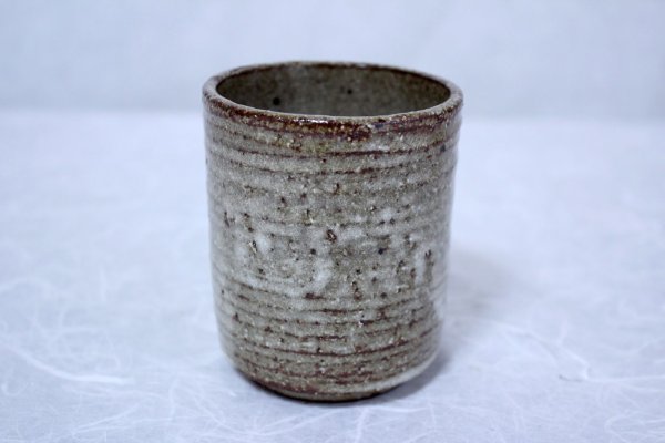 Photo4: Shigaraki pottery Japanese tea cups nezumi hai yunomi set of 2 (4)