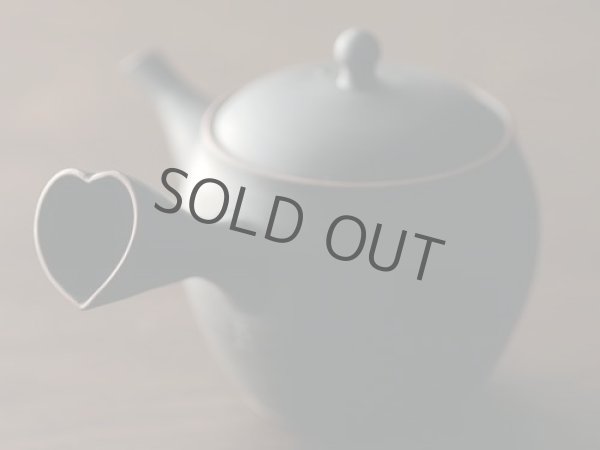 Photo4: Tokoname Japanese tea pot set Yukitaka heart-shaped ceramic tea strainer 230ml (4)
