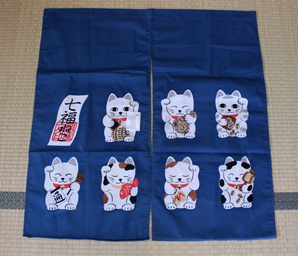 Photo4: Noren CSMO Japanese door curtain Shitifuku neko dark blue 85 x 90cm (4)