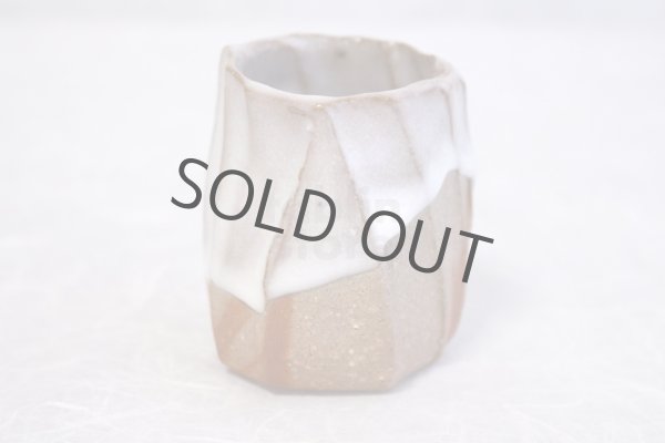 Photo9: Bizen ware pottery Sake guinomi tumbler Bar Mug white glaze mentori hidasuki Tomoyuki Oiwa 70ml (9)