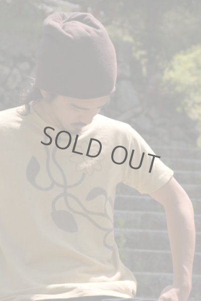 Photo2: Natural and Hand dyes Mitsuru unisexed T-shirt made in Japan karakusa (2)