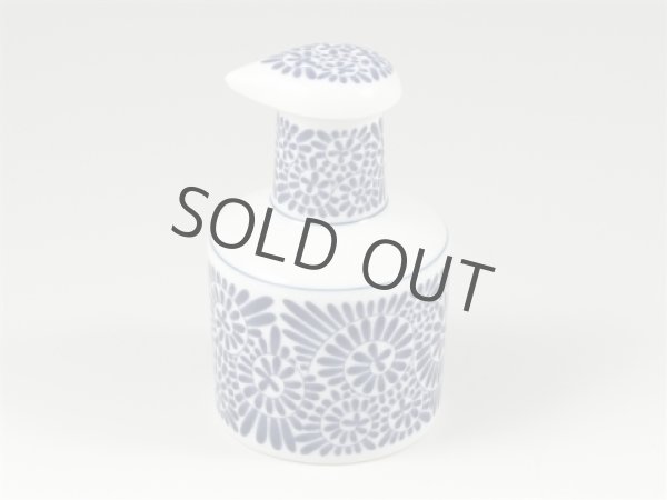 Photo3: Arita porcelain Japanese soy sauce pot bottle tako karakusa blue 200ml (3)
