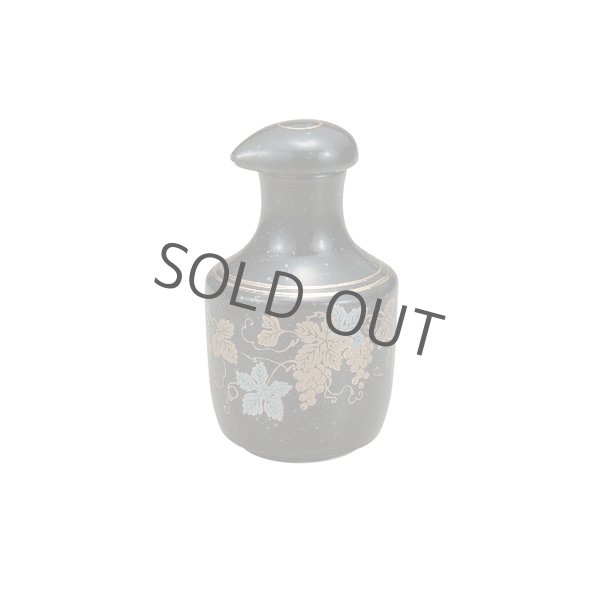 Photo1: Kutani Porcelain Soy Sauce Dispenser Bottle pot gold silver Grapes (1)