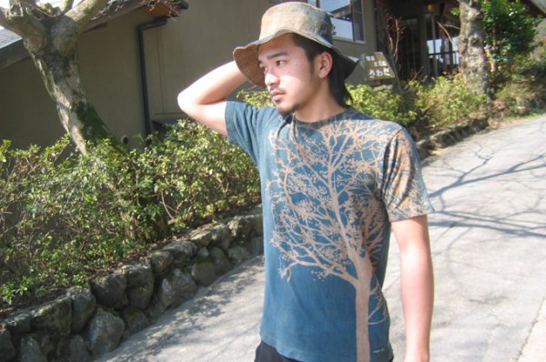 Photo1: Natural and Hand dyes Mitsuru unisexed T-shirt made in Japan tree indigo tanning (1)