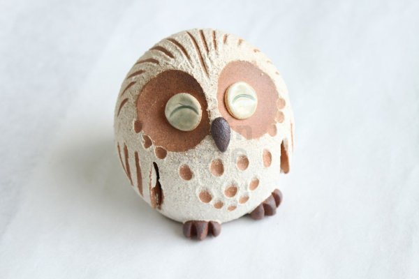 Photo1: Shigaraki pottery Japanese doll lucky owl hohoemi H100mm (1)