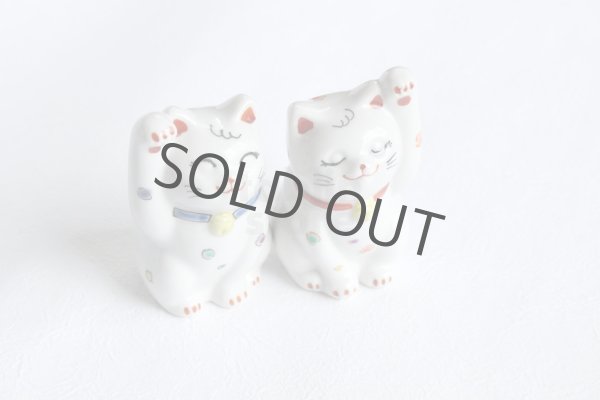 Photo1: Japanese Lucky Cat Kutani Porcelain Maneki Neko polka-dotted H8cm (1)