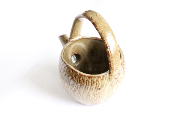 Photo12: Shigaraki pottery Japanese Sake bottle & cup set an tyuki (12)
