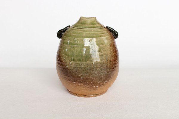 Photo2: Shigaraki pottery Japanese small vase mimi bidoro H 13cm (2)