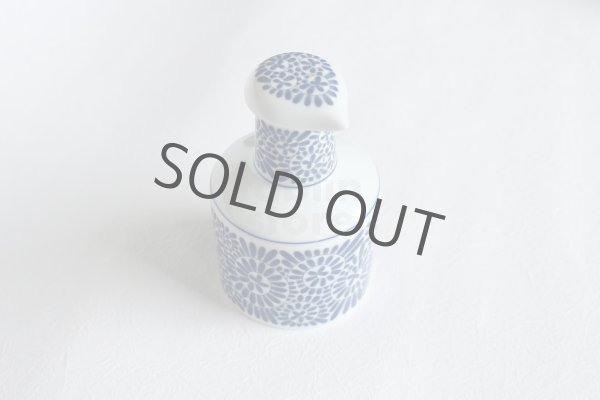 Photo10: Arita porcelain Japanese soy sauce pot bottle tako karakusa blue 200ml (10)