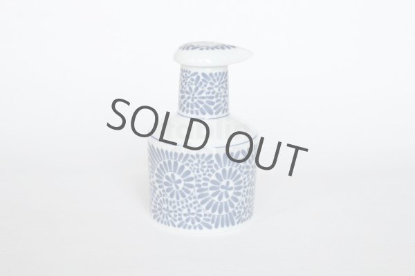 Photo5: Arita porcelain Japanese soy sauce pot bottle tako karakusa blue 200ml (5)