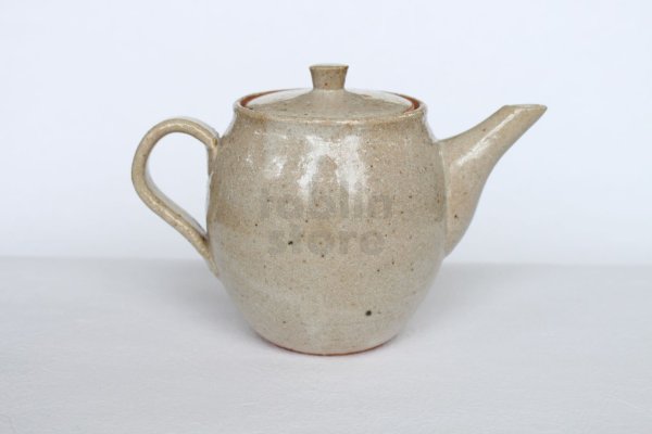 Photo3: Shigaraki pottery Japanese tea pot white glaze with stainless tea strainer (3)