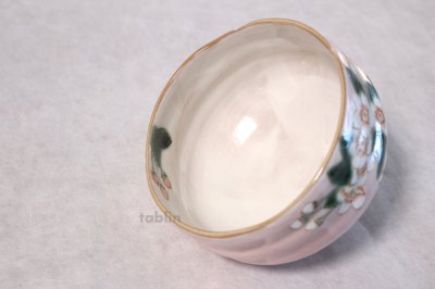 Photo1: Kutani porcelain tea bowl pink glaze sakura sei chawan Matcha Green Tea Japanese