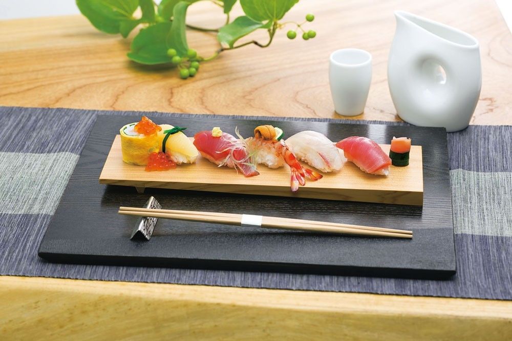 Hinoki sushi serving tray - Geta shape