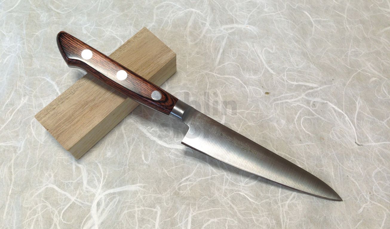 How to Choose a Japanese Kitchen Knife for Beginners – SAKAI