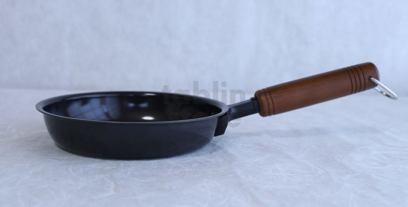 Japanese Frying Pan wooden handle round wahei D18cm made in Japan