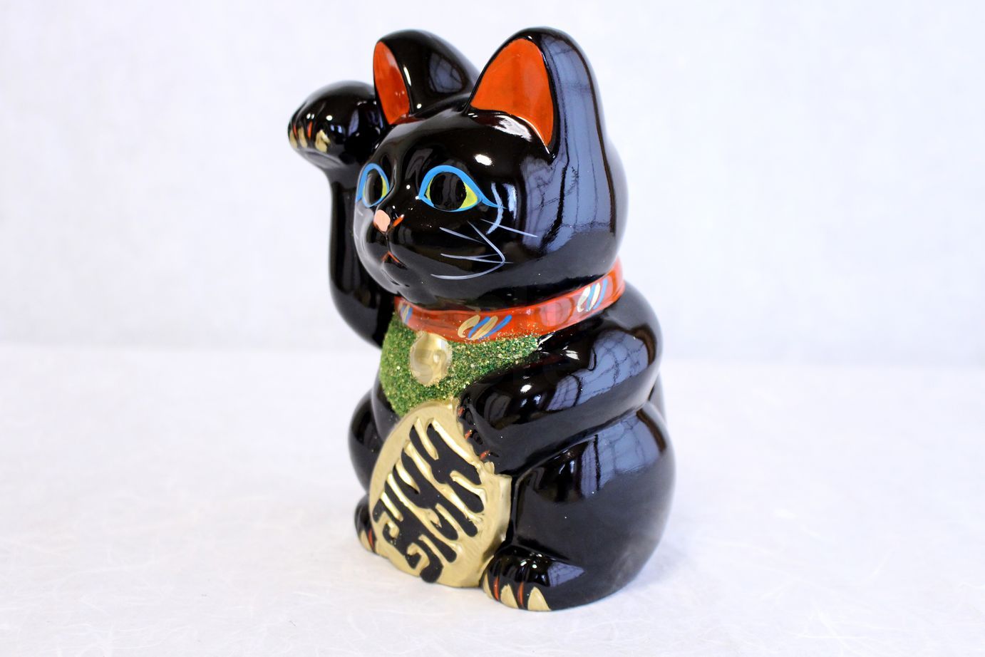 Japanese Lucky Cat Tokoname ware YT Porcelain Maneki Neko black